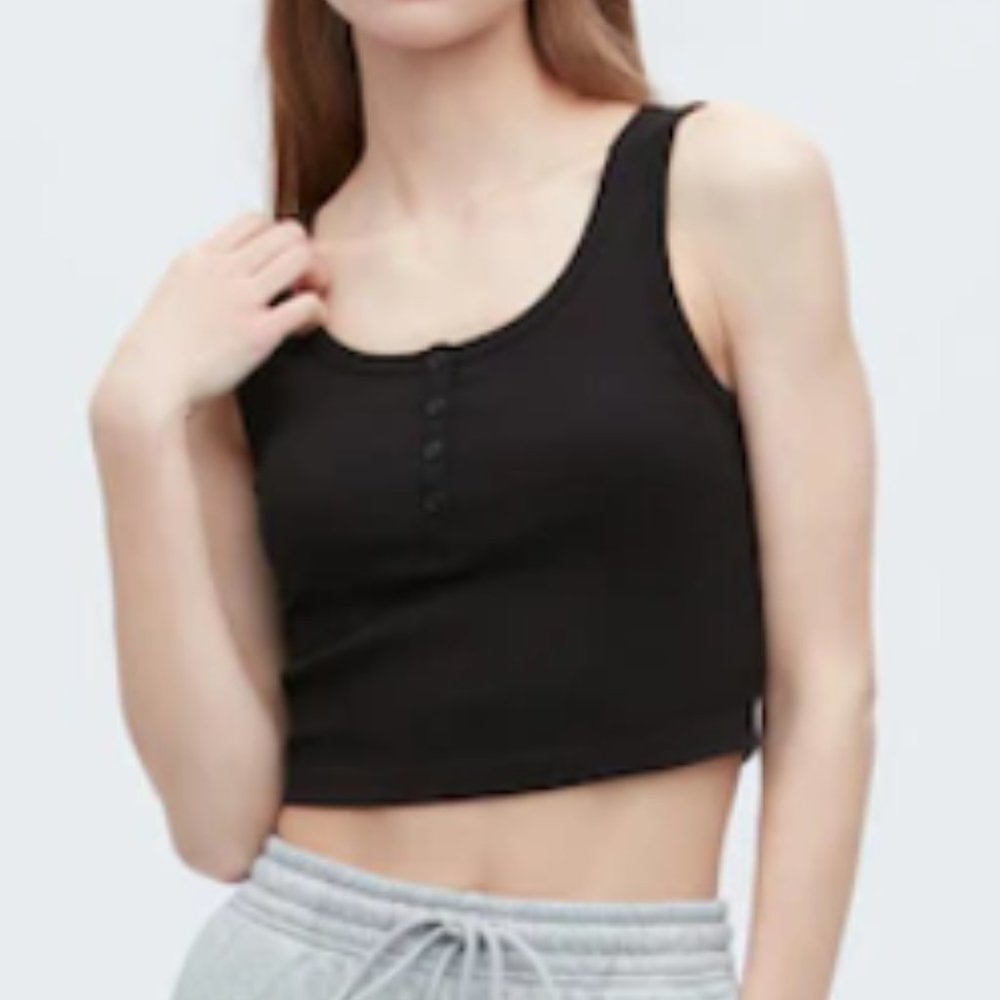 [FREE WITH PURCHASE] Uniqlo Ribbed Henley Neck Cropped Tank Top (Black)